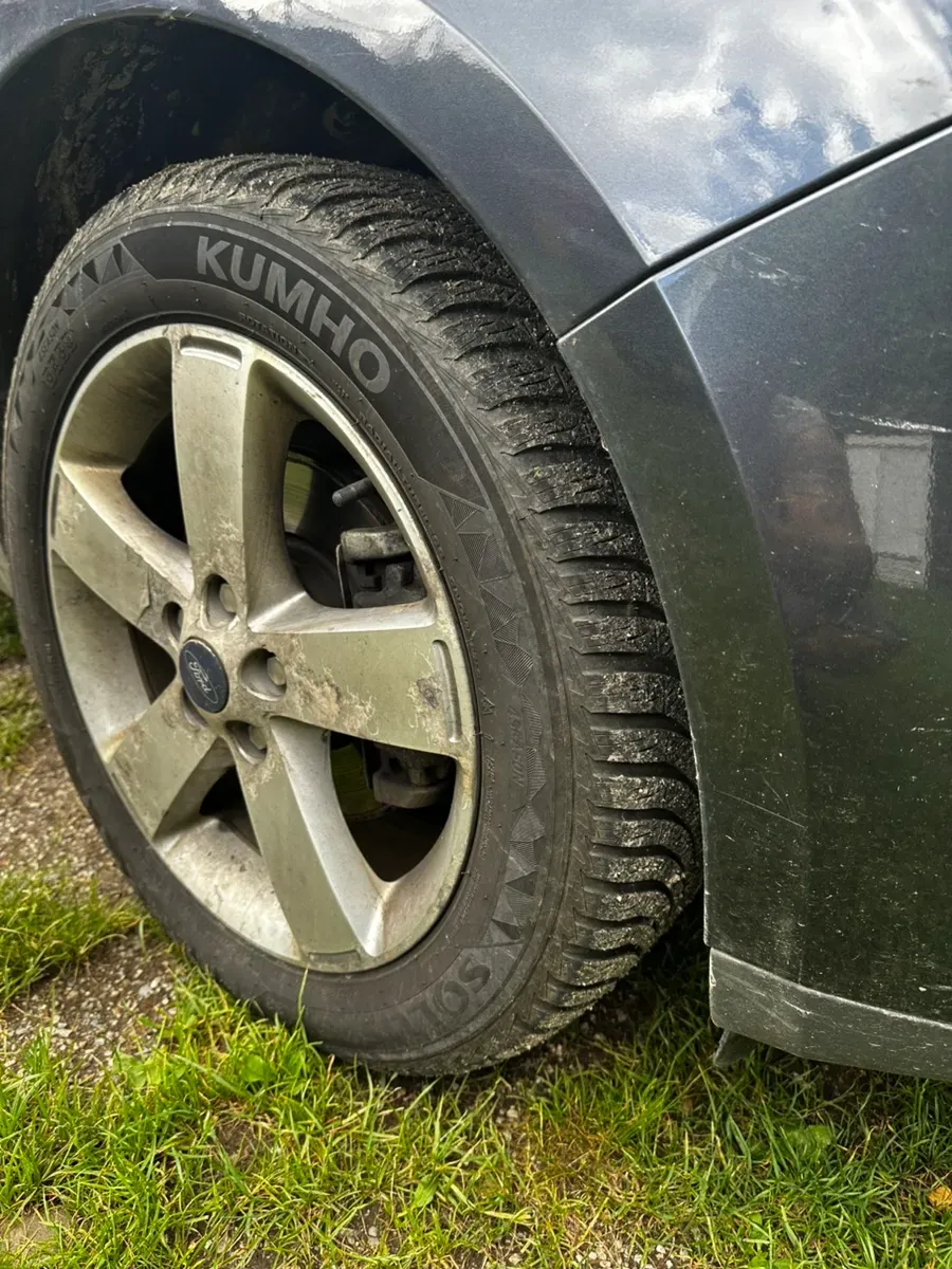 Ford Galaxy 2009 photo 3