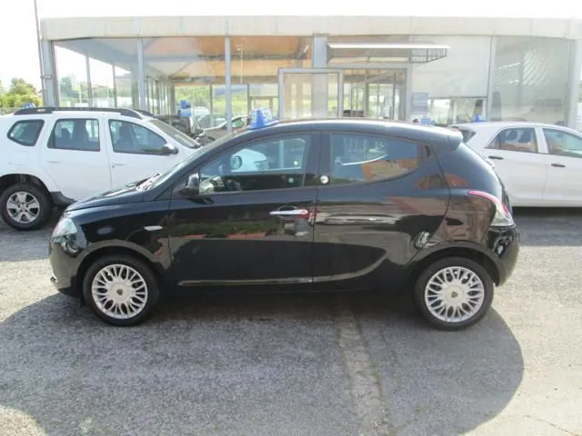 Lancia Ypsilon 2017 photo 5