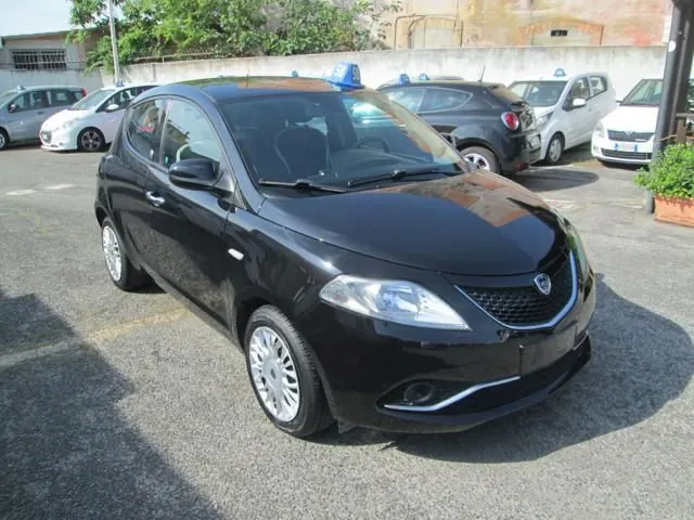 Lancia Ypsilon 2017 photo 3
