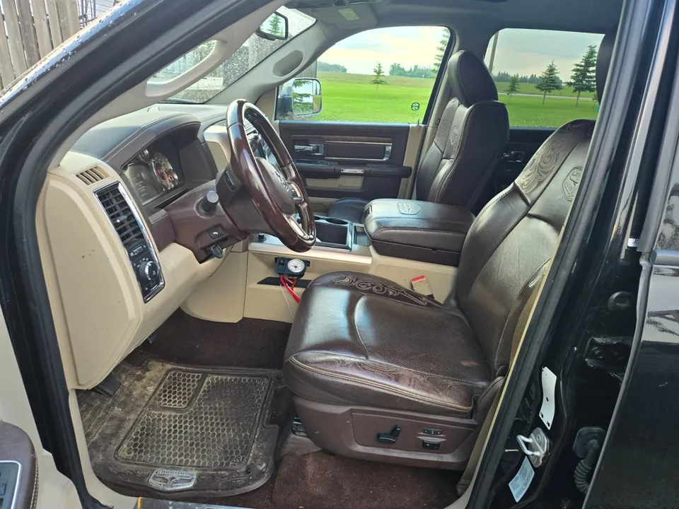 Ram 2500 Longhorn 2015 photo 2