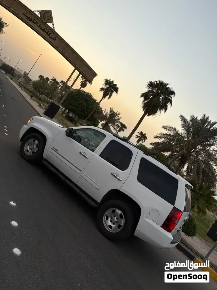 Chevrolet Tahoe 2010 photo 3
