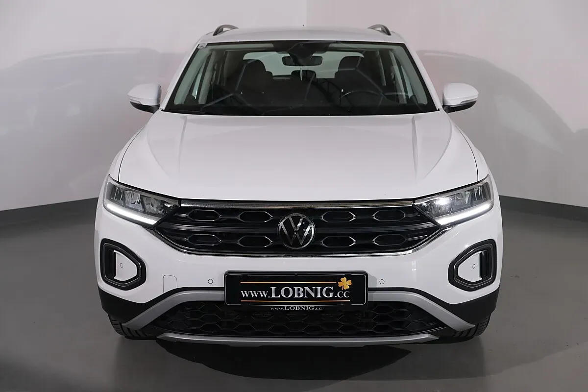 Volkswagen T-Roc 2023 photo 2