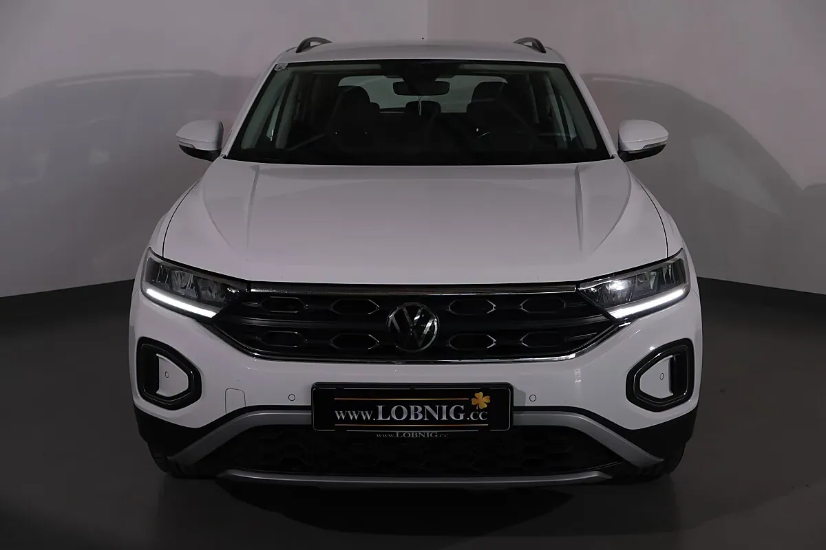 Volkswagen T-Roc 2023 photo 3