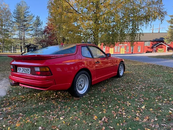 Porsche 944 1984 photo 3