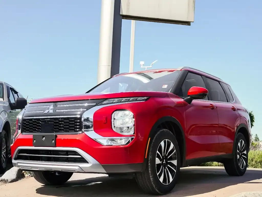 Mitsubishi Outlander 2026 photo 2
