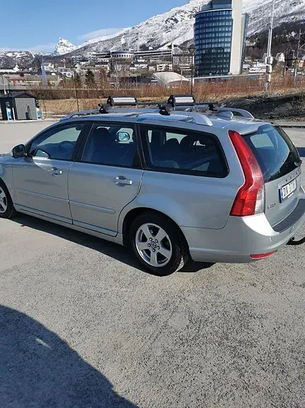 Volvo V50 2010 photo 5