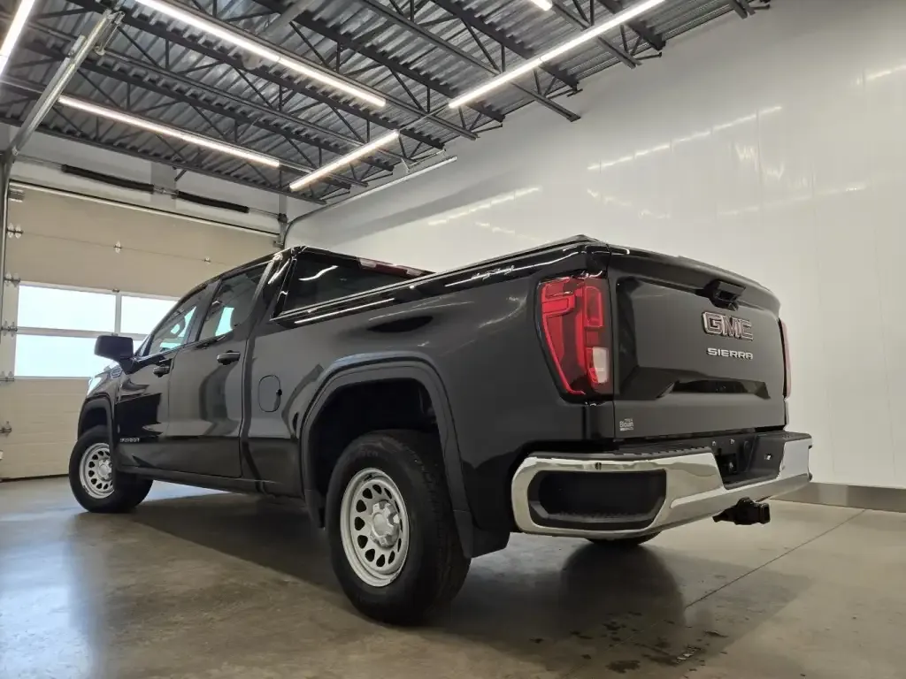 GMC Sierra 1500 2024 photo 3