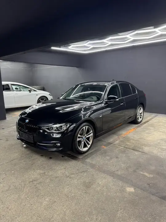 BMW 3 Series 2017 photo 2