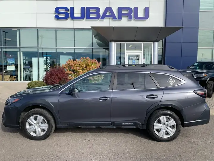 Subaru Outback 2023 photo 2