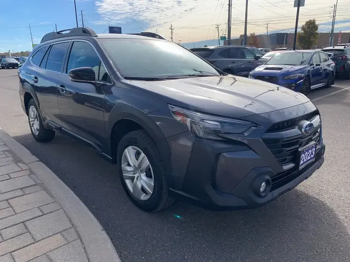 Subaru Outback 2023 photo 3