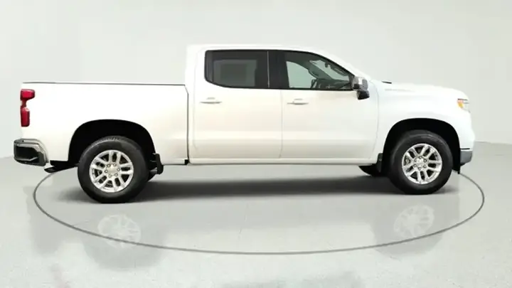 Chevrolet Silverado 1500 2026 photo 2