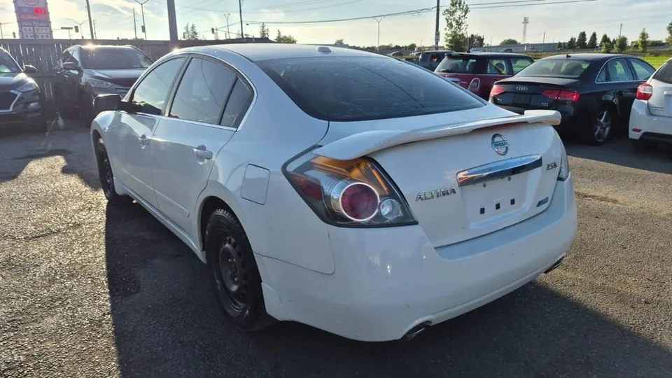 Nissan Altima 2012 photo 3