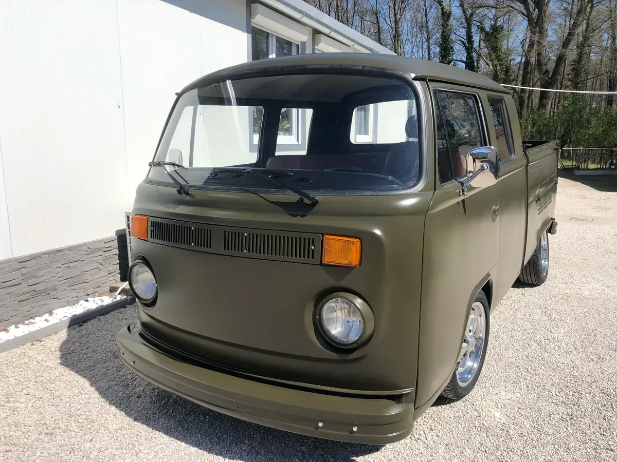 Volkswagen T2 1975 photo 2