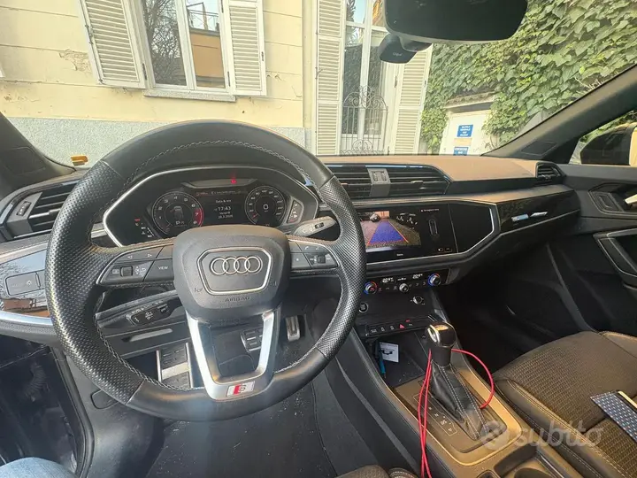 Audi Q3 2023 photo 3