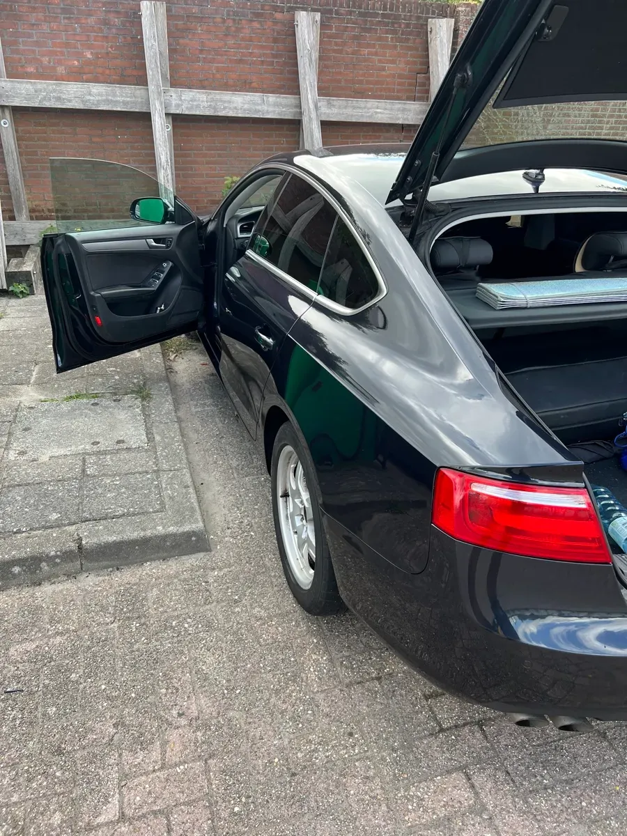 Audi A5 2013 photo 2