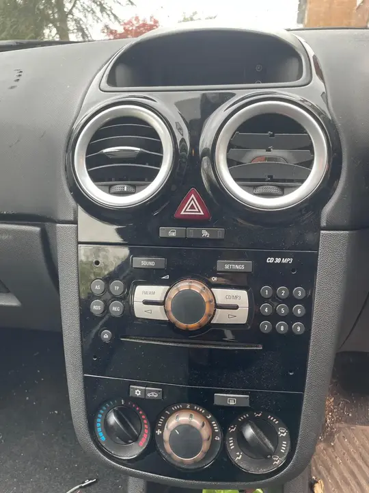 Vauxhall Corsa 2008 photo 5