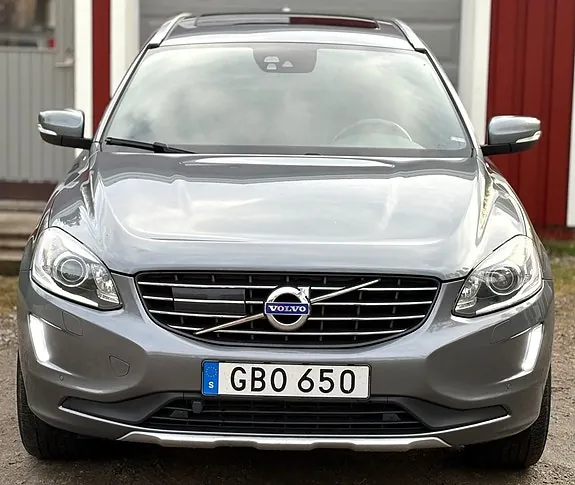 Volvo Xc60 2017 photo 2
