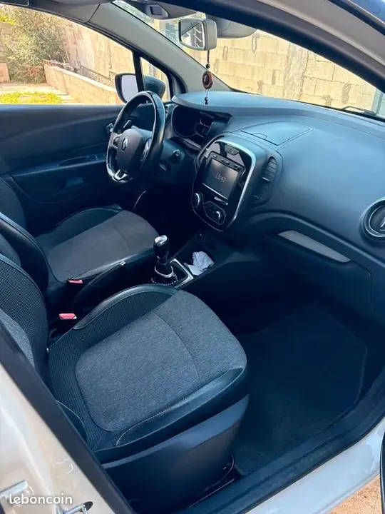 Renault Captur 2017 photo 3