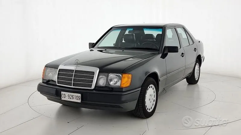 Mercedes-Benz Serie 200-320