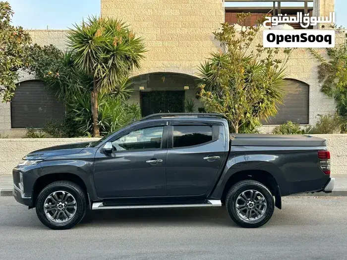 Mitsubishi L200 2022 photo 4