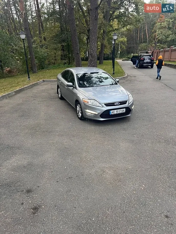 Ford Mondeo 2011 photo 2