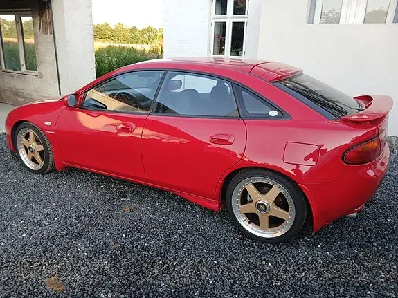 Mazda 323F