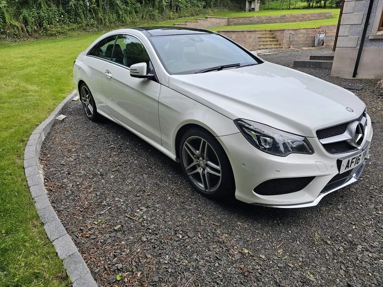 Mercedes-Benz E-Class 2016 photo 2