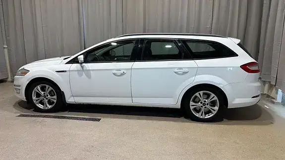 Ford Mondeo 2014 photo 2