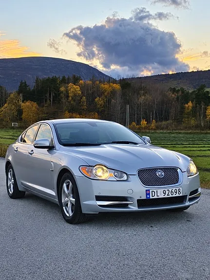 Jaguar Xf 2009 photo 3