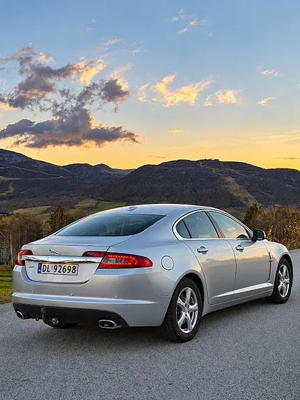 Jaguar Xf 2009 photo 4