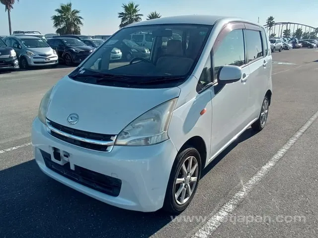 Daihatsu Move X 2011 photo 2