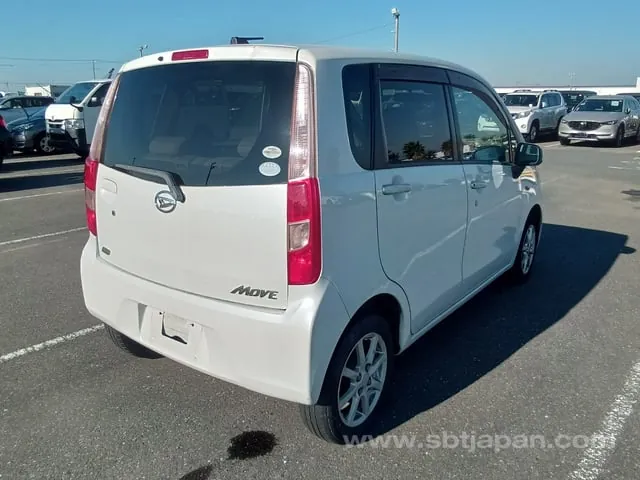 Daihatsu Move X 2011 photo 4