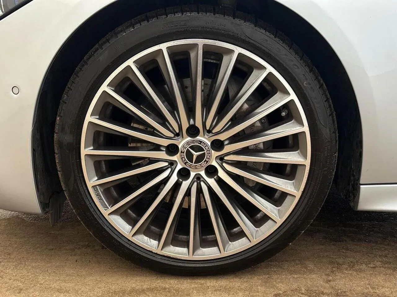 Mercedes-Benz C-Class 2025 photo 5