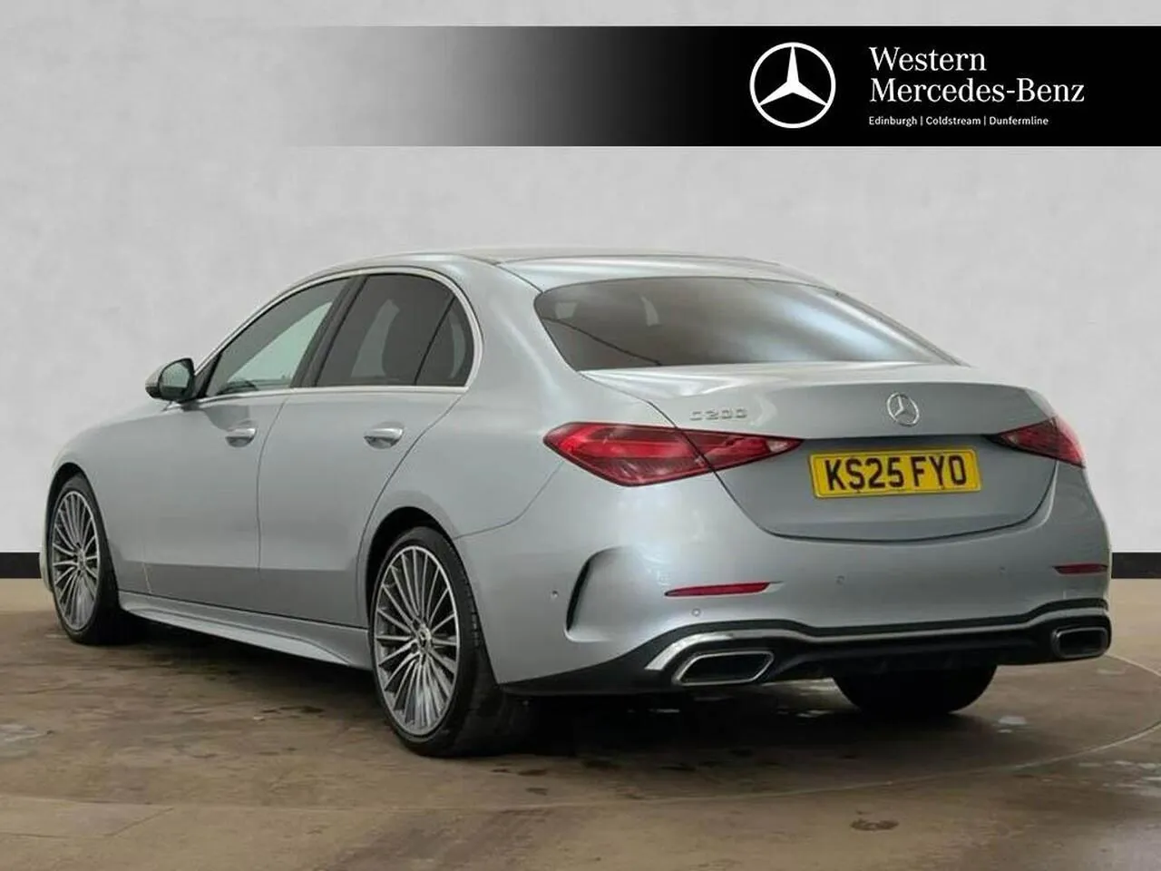 Mercedes-Benz C-Class 2025 photo 2