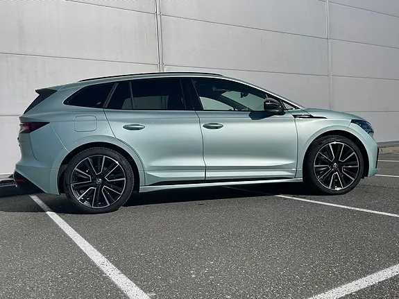 Skoda Enyaq 2022 photo 4