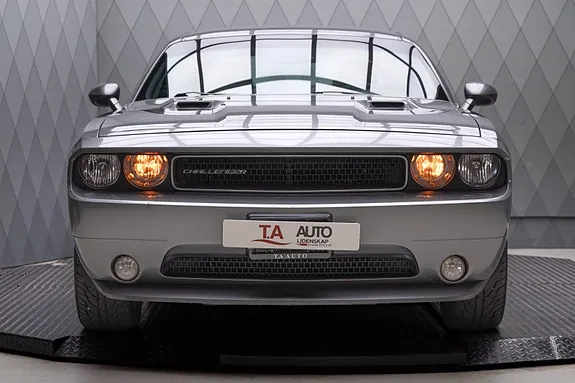 Dodge Challenger 2012 photo 4