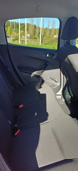 Peugeot 208 2017 photo 4