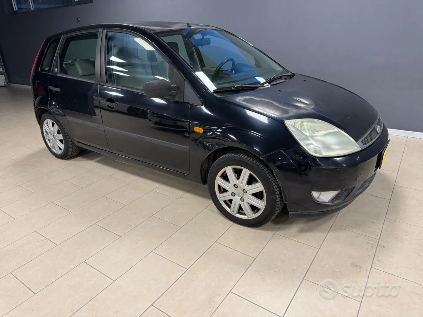 Ford Fiesta 2002 photo 2
