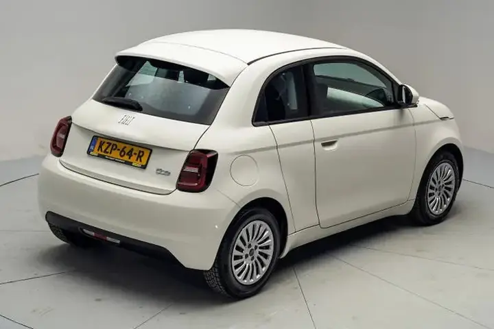 Fiat 500E 2023 photo 3