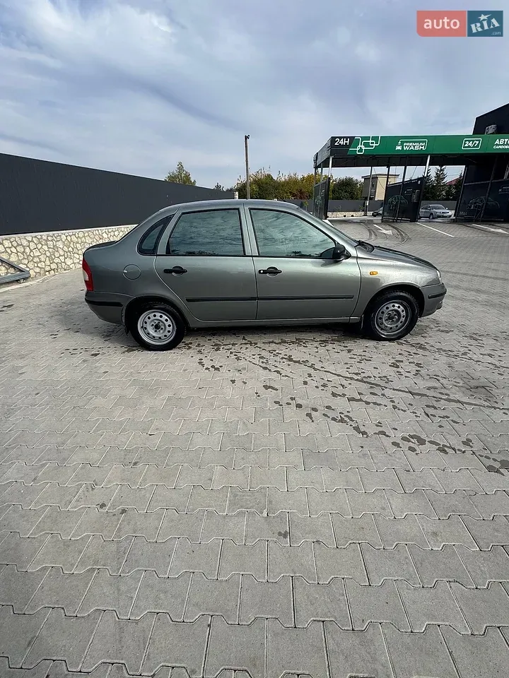 Lada Kalina 2007 photo 4