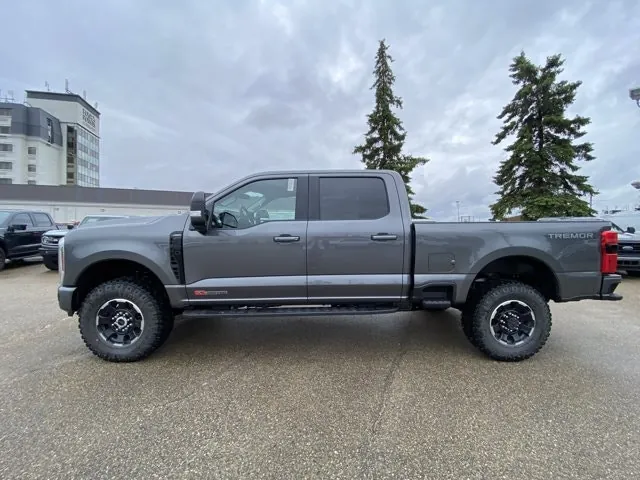 Ford Super Duty F-350 2026 photo 4