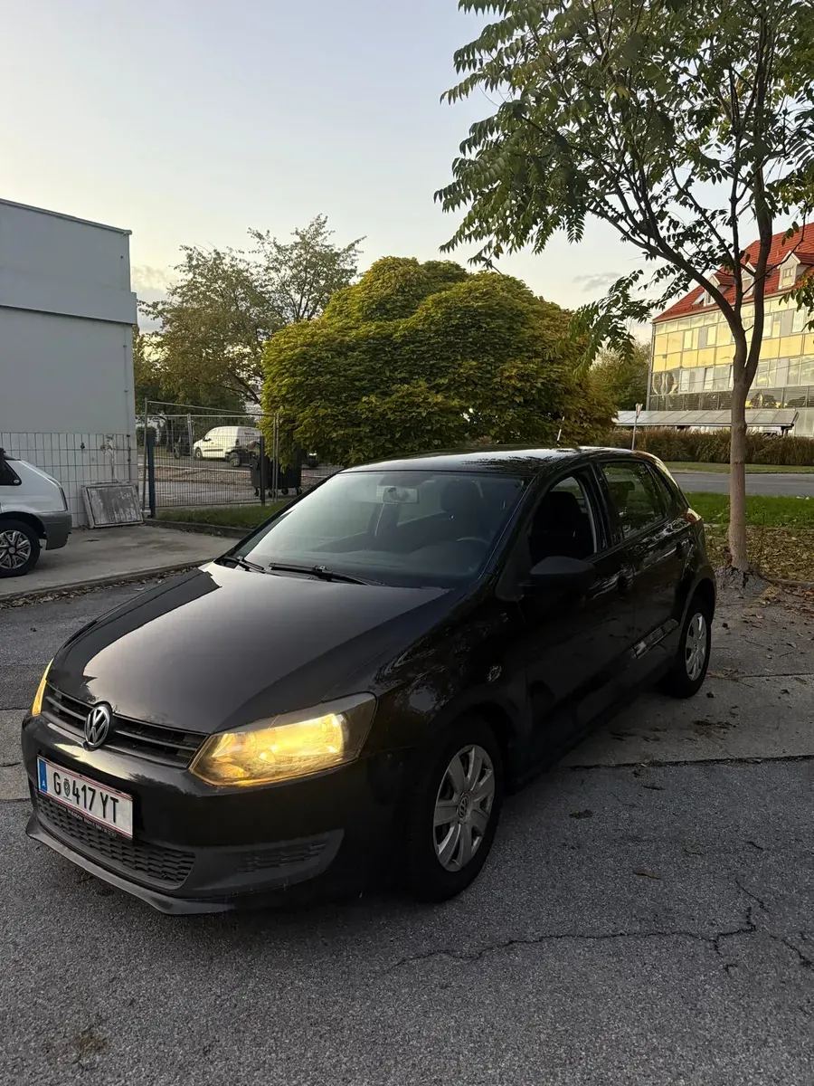 Volkswagen Polo 2010 photo 2