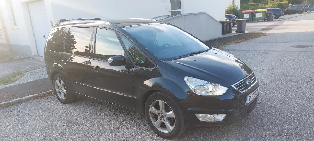 Ford Galaxy 2013 photo 2