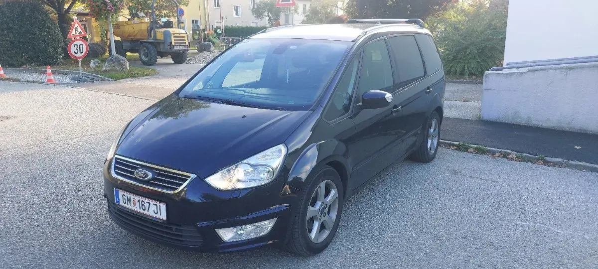 Ford Galaxy 2013 photo 3