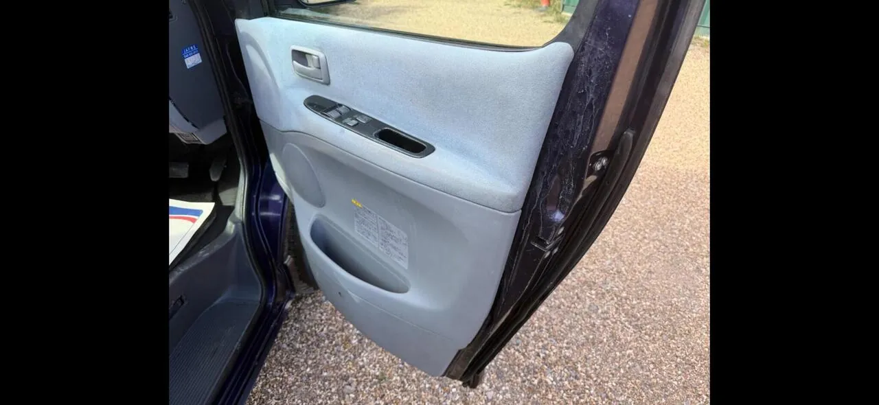 Toyota Hiace 2005 photo 3
