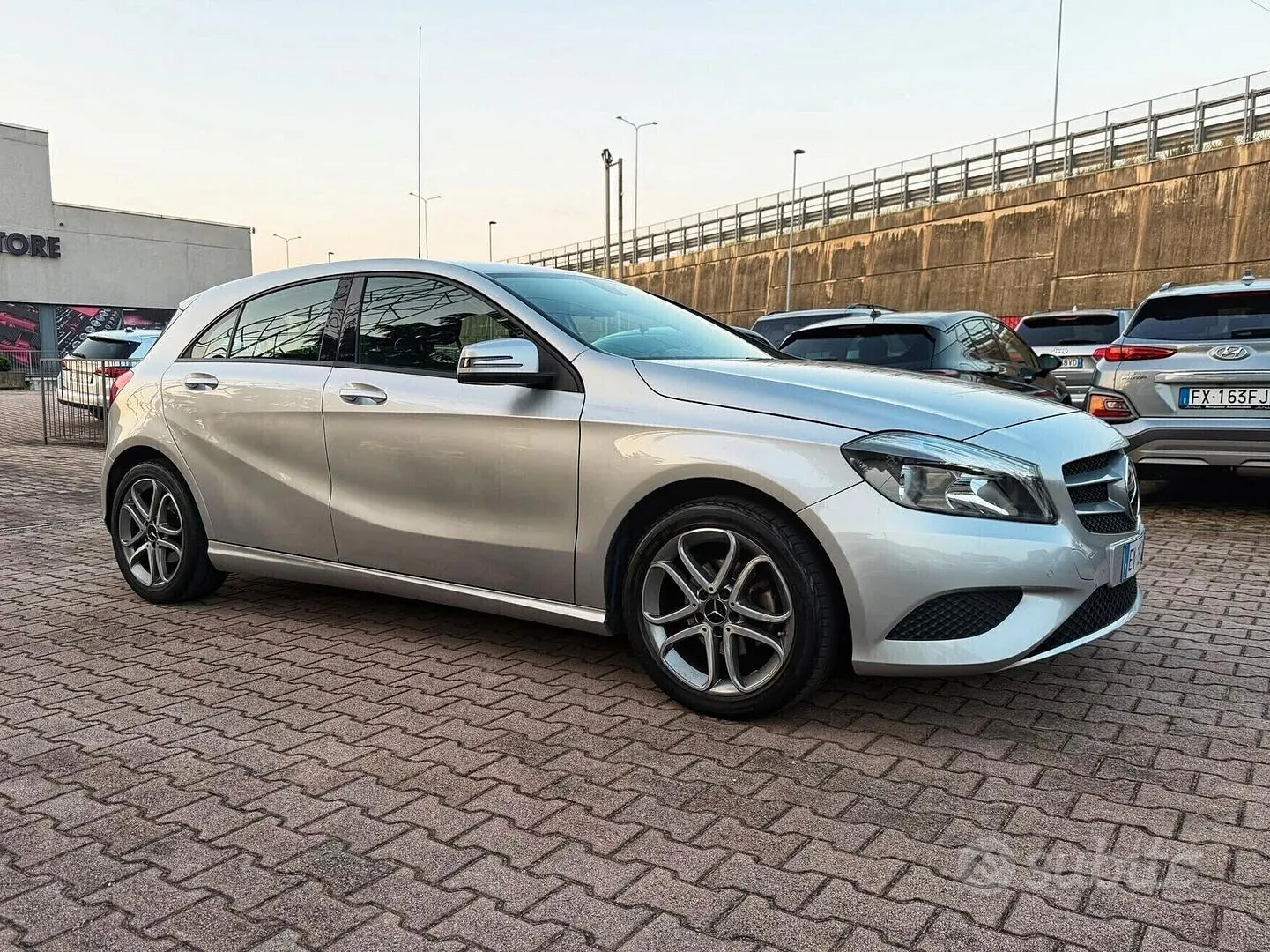 Mercedes-Benz A-Class 2015 photo 3