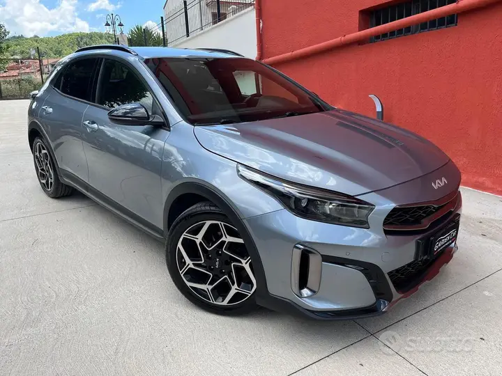 Kia Xceed 2023 photo 2
