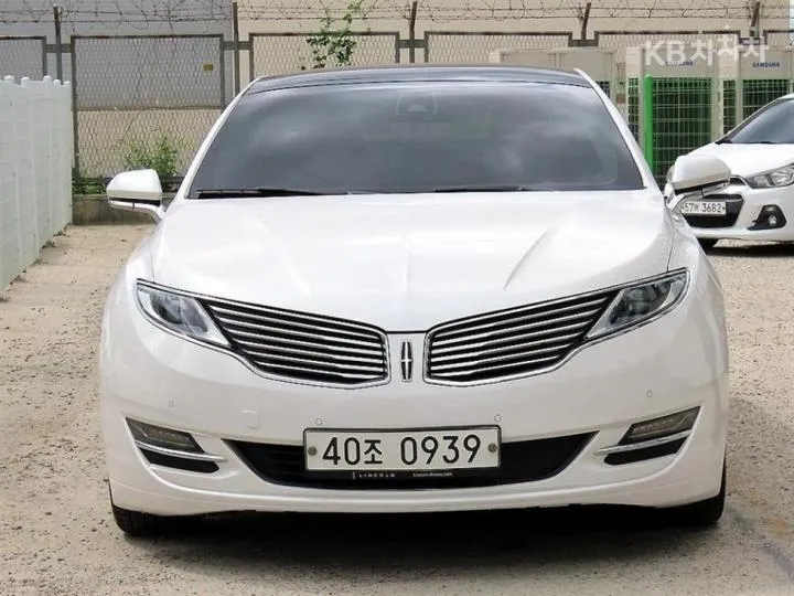 Lincoln Mkz