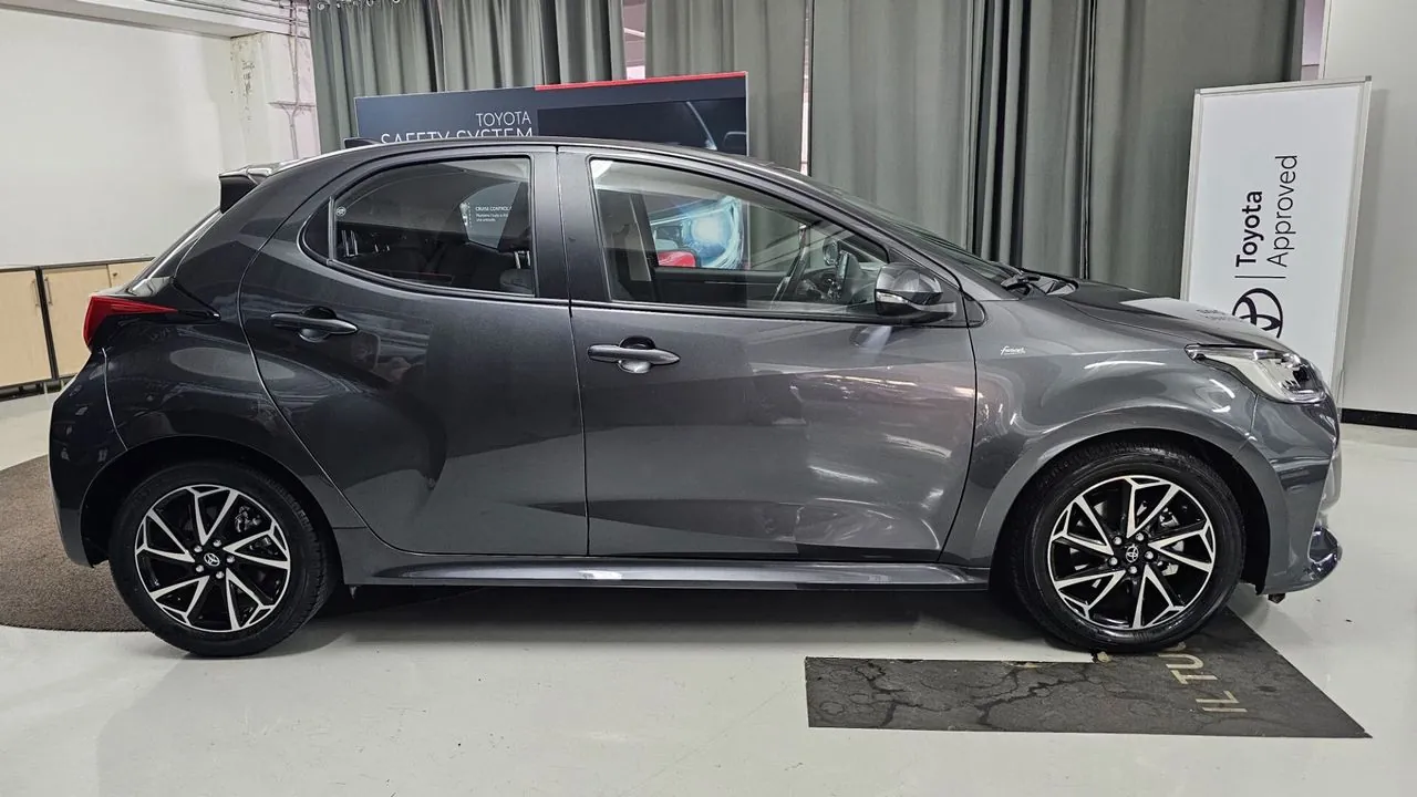 Toyota Yaris 2022 photo 4