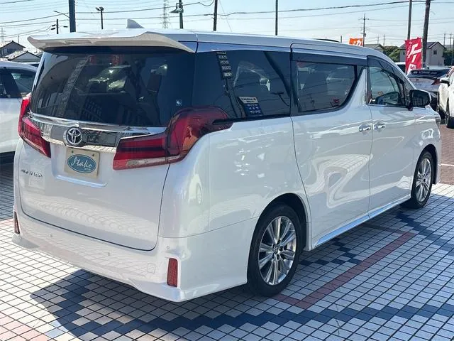 Toyota Alphard 2020 photo 4